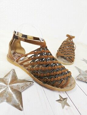 Coolway chainmail gladiator sandals brown suede woven metal rings women's size 7